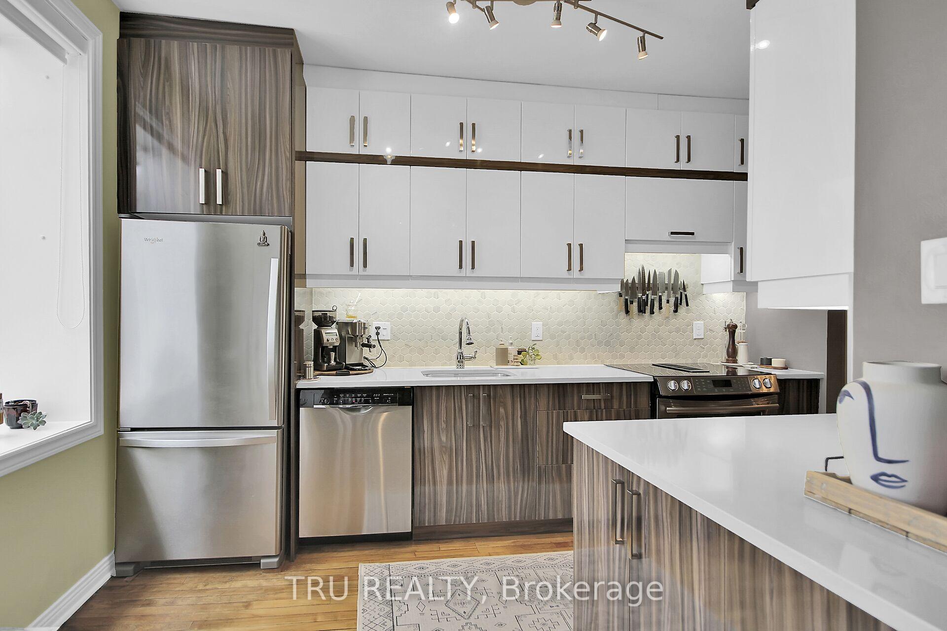 Photo 4 of 86 King Edward Avenue, Ottawa, Lower Town/Byward Market — HOMEH