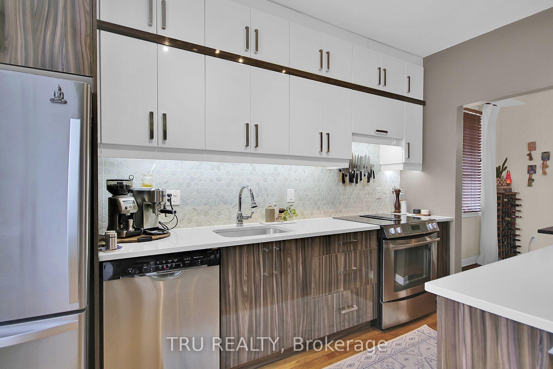 Photo 5 of 86 King Edward Avenue, Ottawa, Lower Town/Byward Market — HOMEH