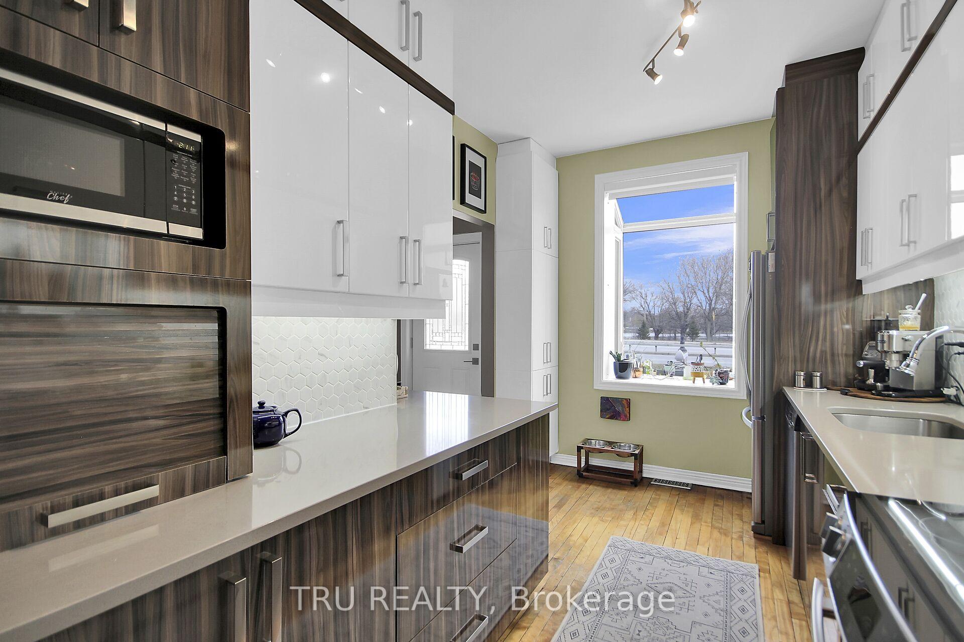 Photo 6 of 86 King Edward Avenue, Ottawa, Lower Town/Byward Market — HOMEH