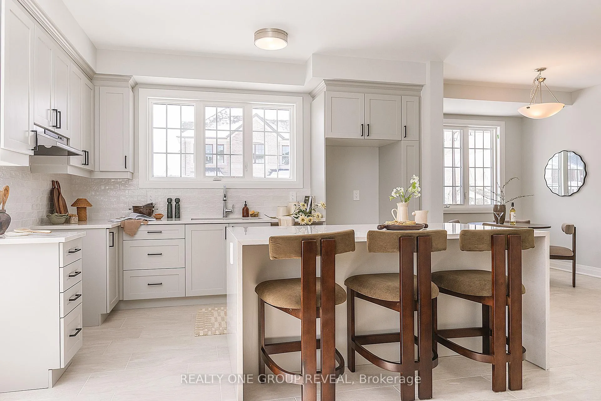 Photo 7 of 27 Moss Drive, Markham, Rural Markham — HOMEH