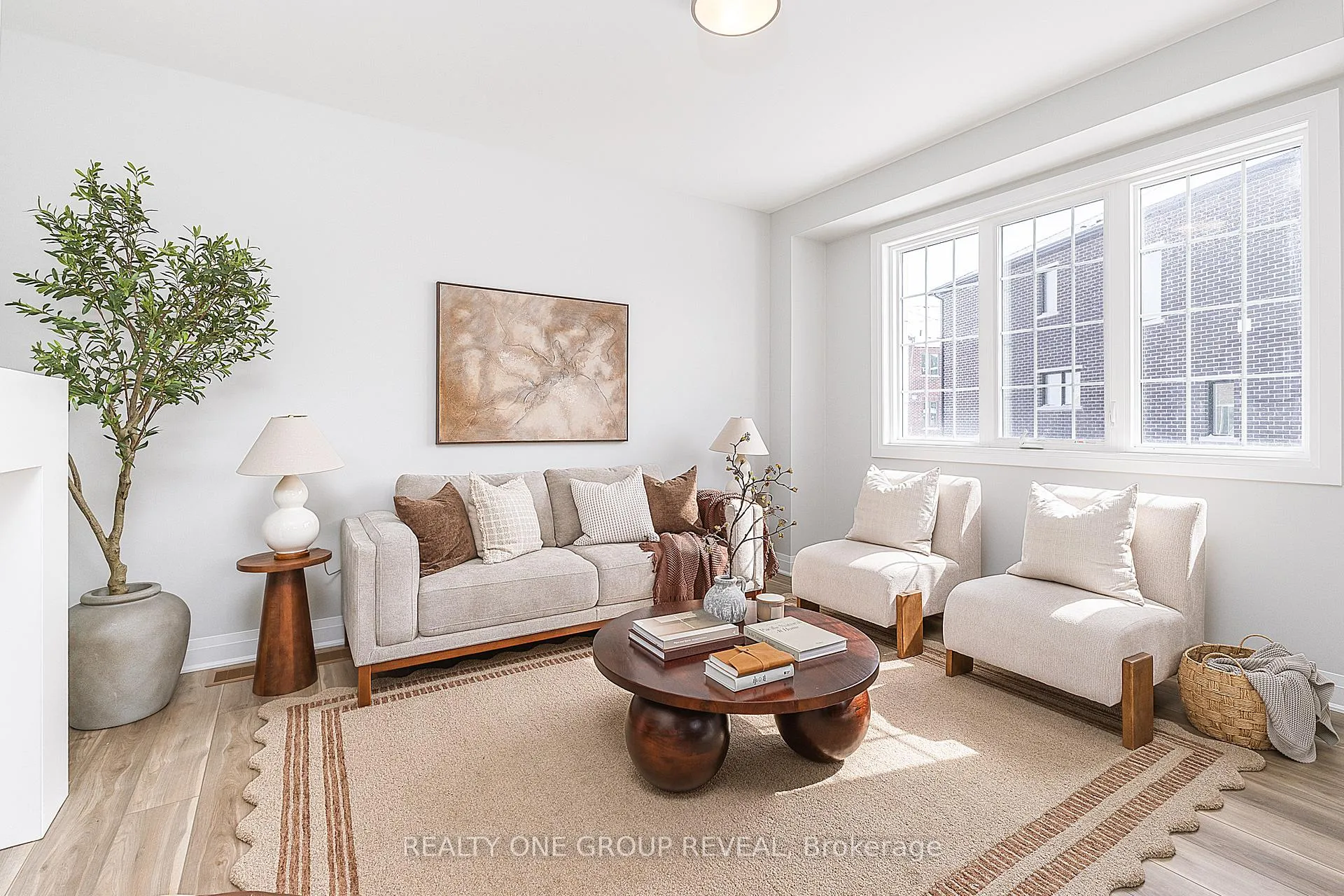 Photo 13 of 27 Moss Drive, Markham, Rural Markham — HOMEH