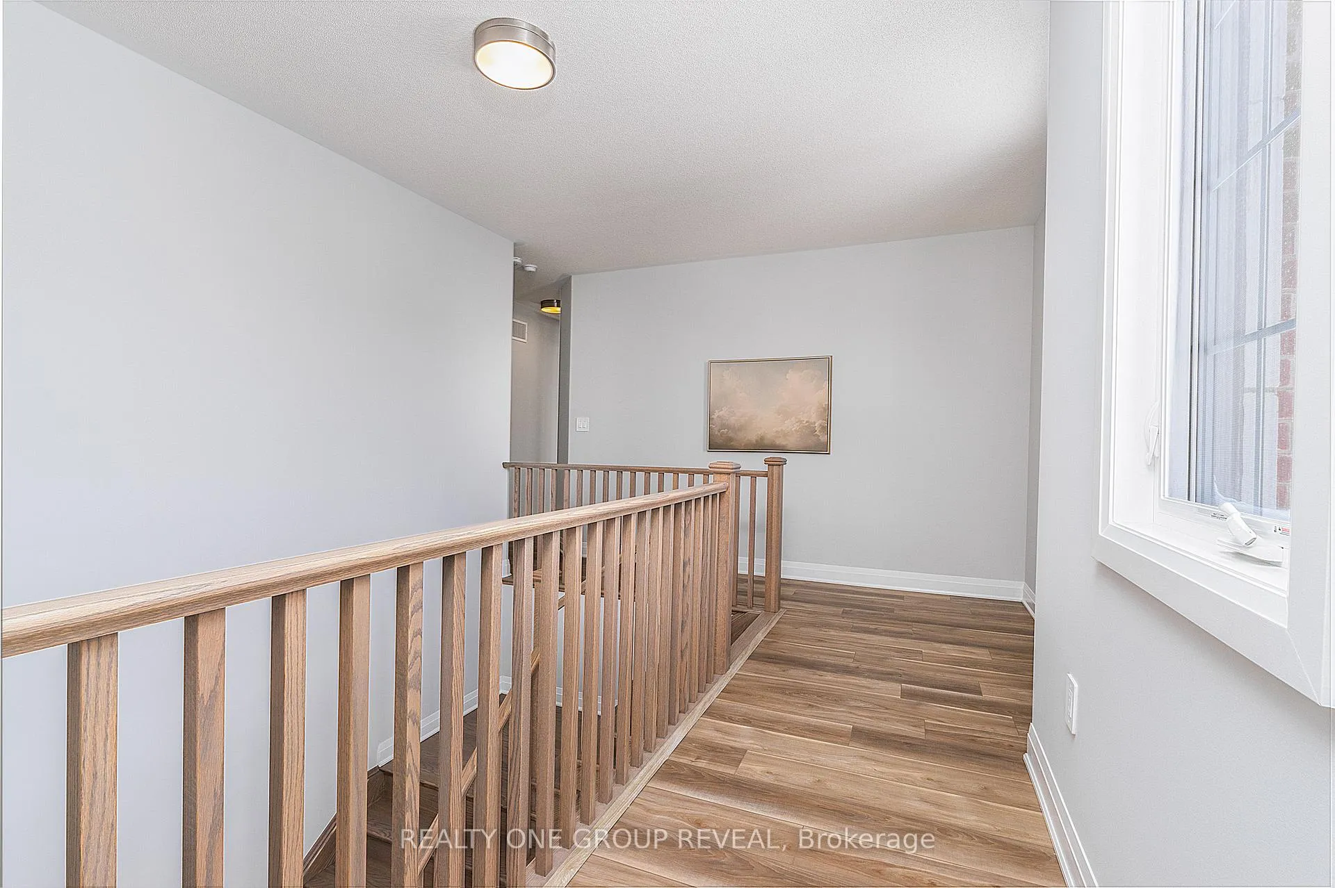 Photo 20 of 27 Moss Drive, Markham, Rural Markham — HOMEH