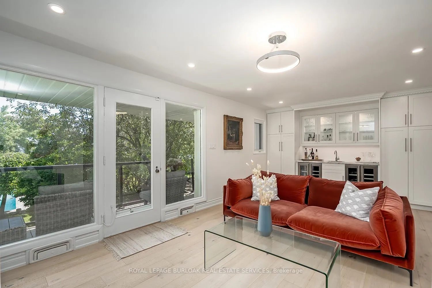 Photo 15 of 624 North Shore Boulevard E, Burlington, LaSalle — HOMEH