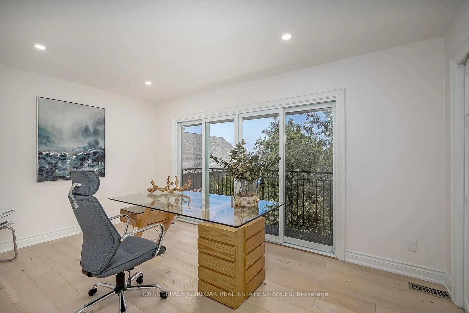 Photo 28 of 624 North Shore Boulevard E, Burlington, LaSalle — HOMEH