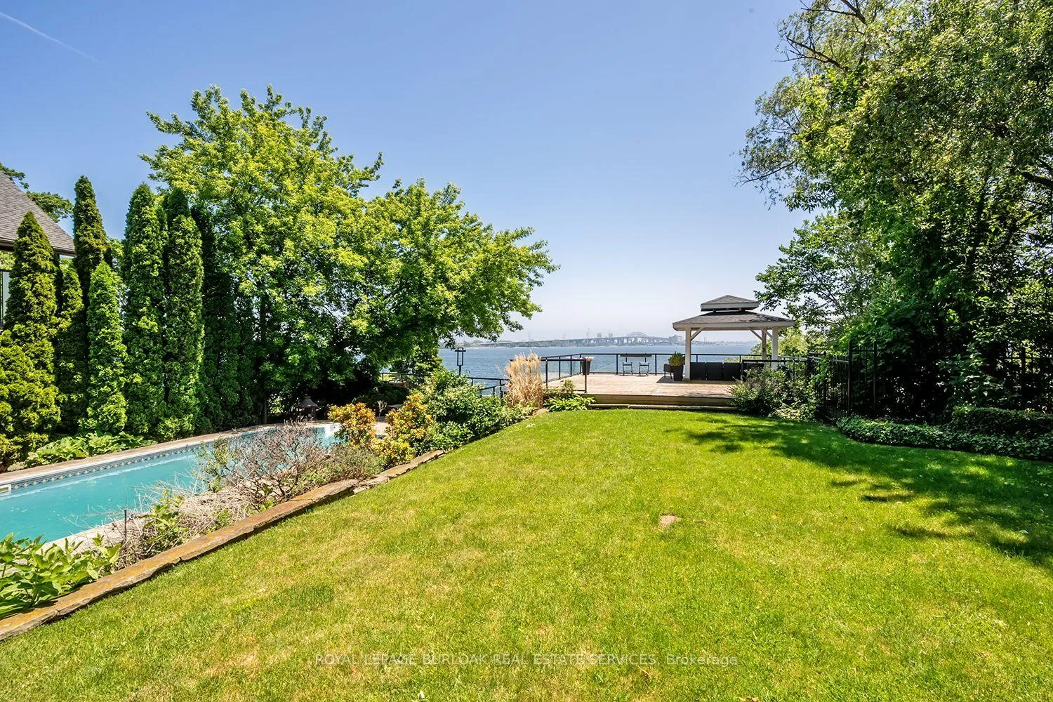Photo 40 of 624 North Shore Boulevard E, Burlington, LaSalle — HOMEH