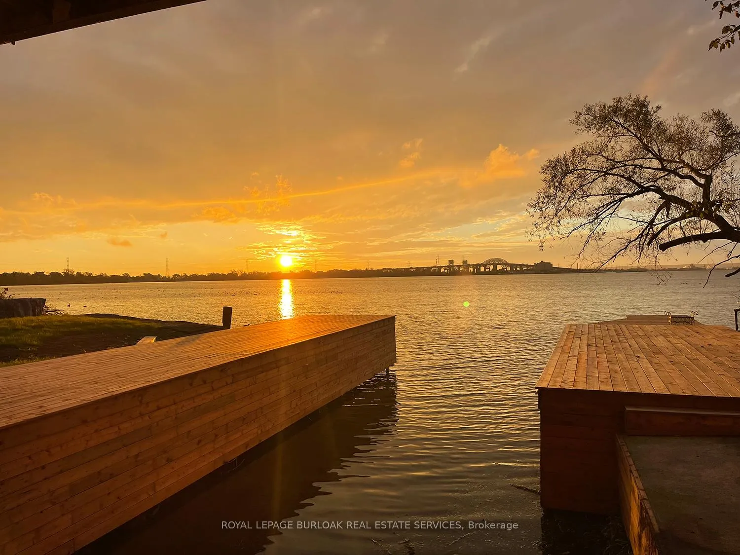 Photo 50 of 624 North Shore Boulevard E, Burlington, LaSalle — HOMEH