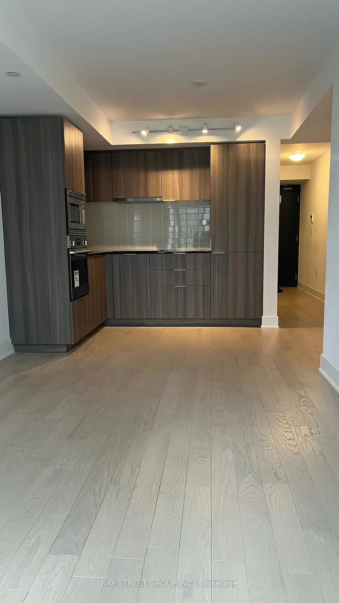 Photo 7 of Unit 2418, 955 Bay Street, Toronto, Bay Street Corridor — HOMEH