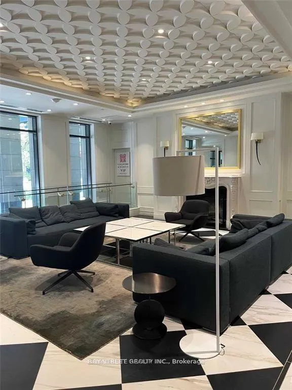 Photo 12 of Unit 2418, 955 Bay Street, Toronto, Bay Street Corridor — HOMEH