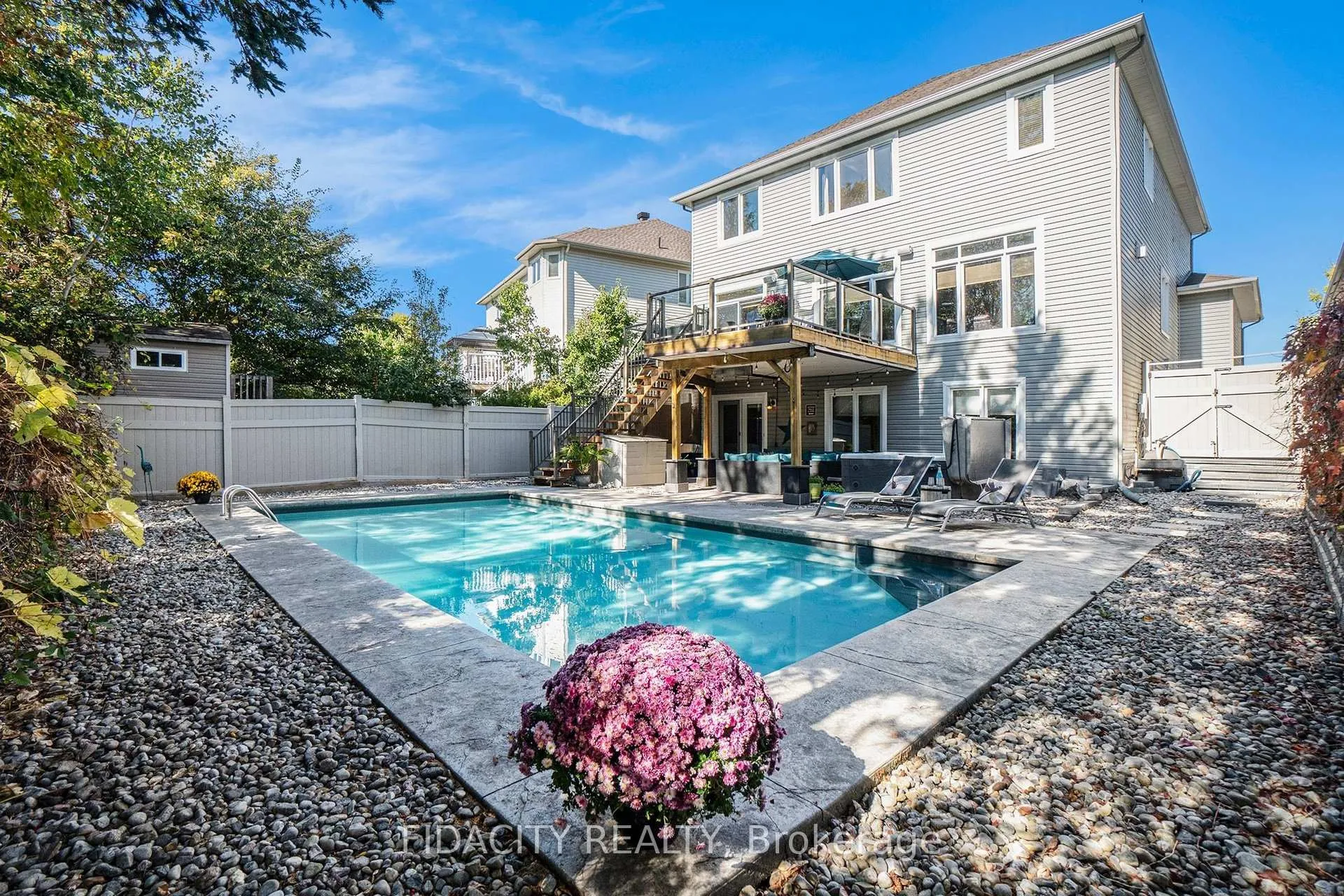 Photo 3 of 514 Bryce Place, Ottawa, Stittsville (North) — HOMEH