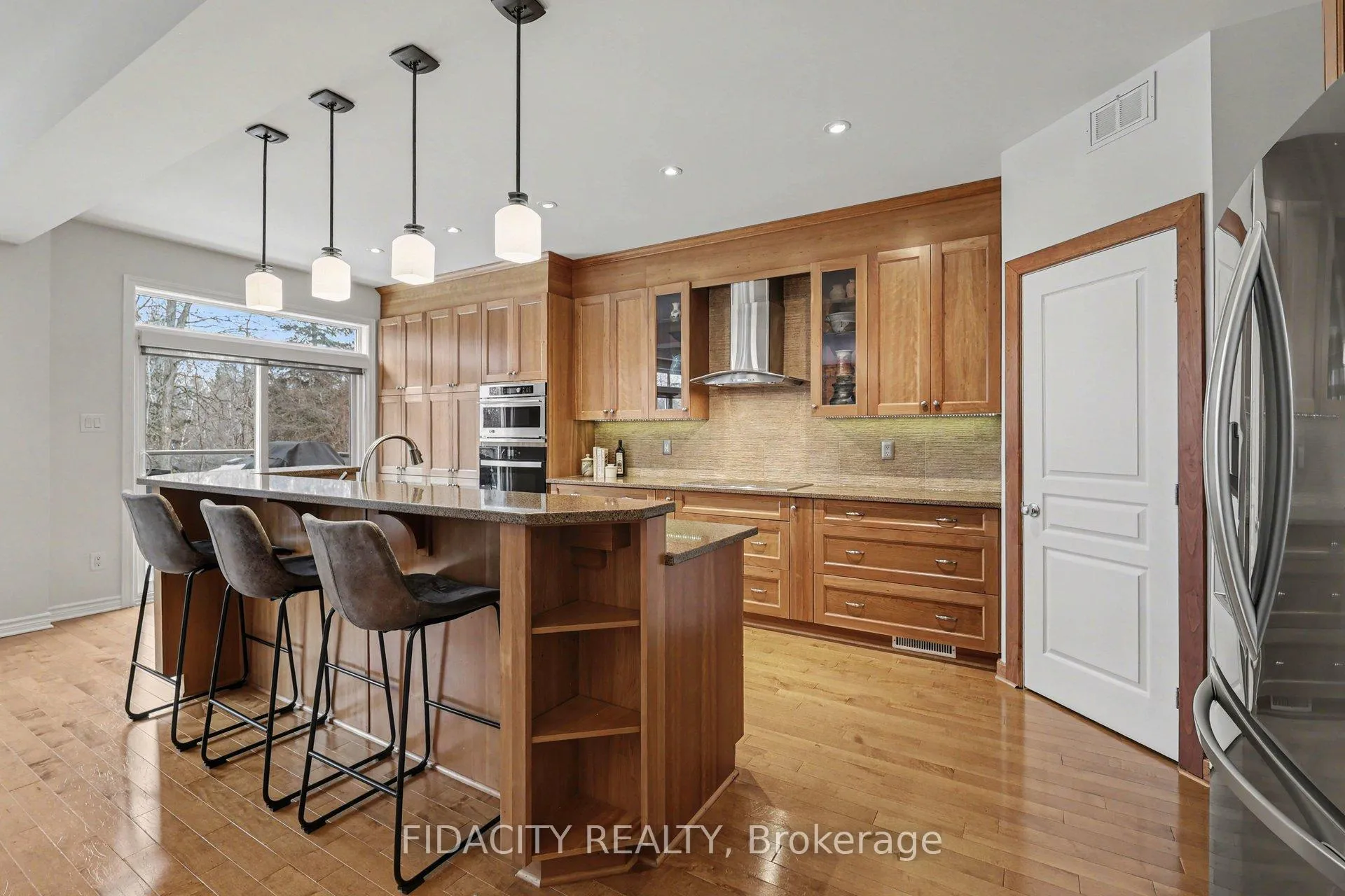 Photo 9 of 514 Bryce Place, Ottawa, Stittsville (North) — HOMEH
