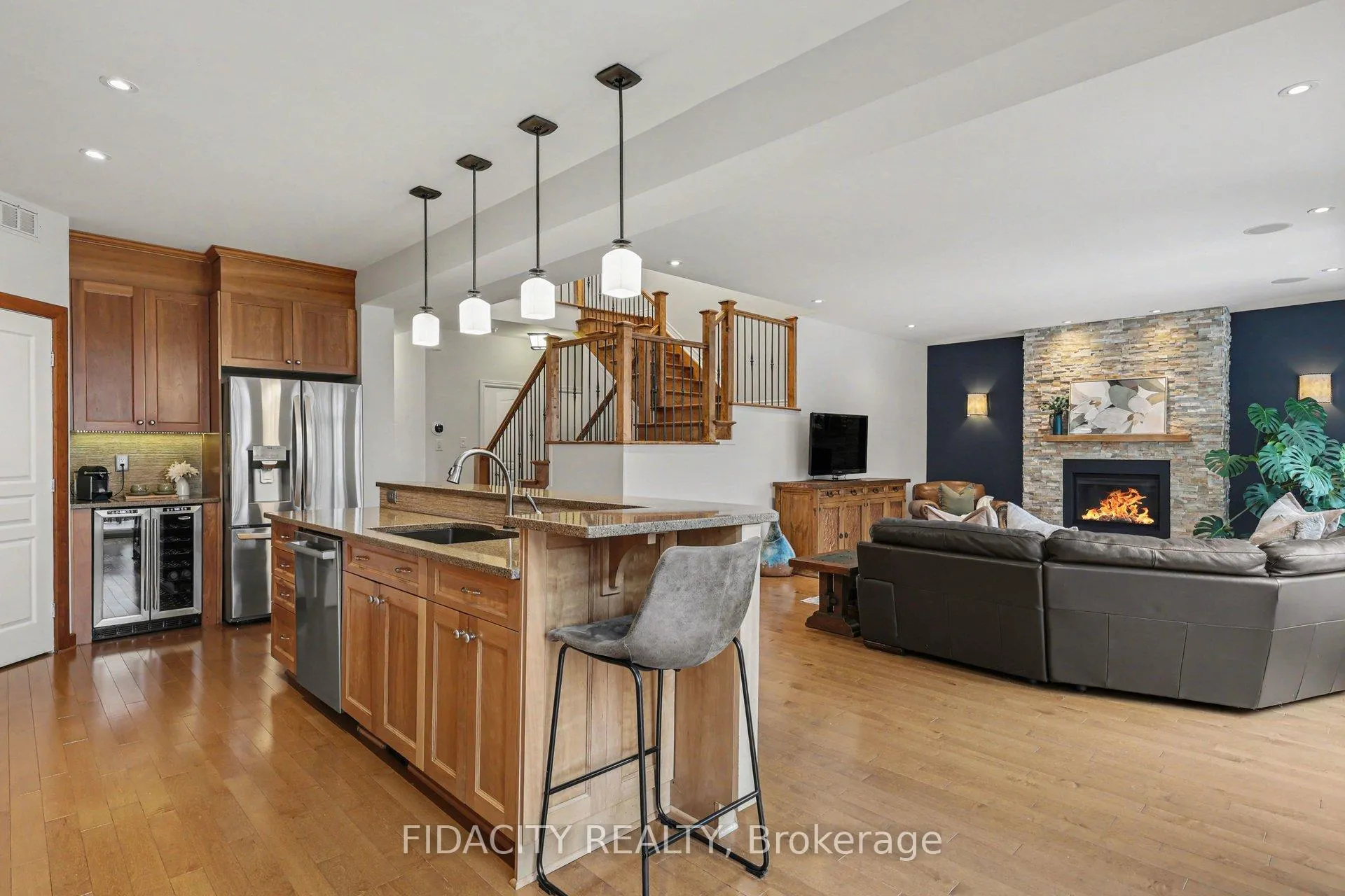 Photo 10 of 514 Bryce Place, Ottawa, Stittsville (North) — HOMEH