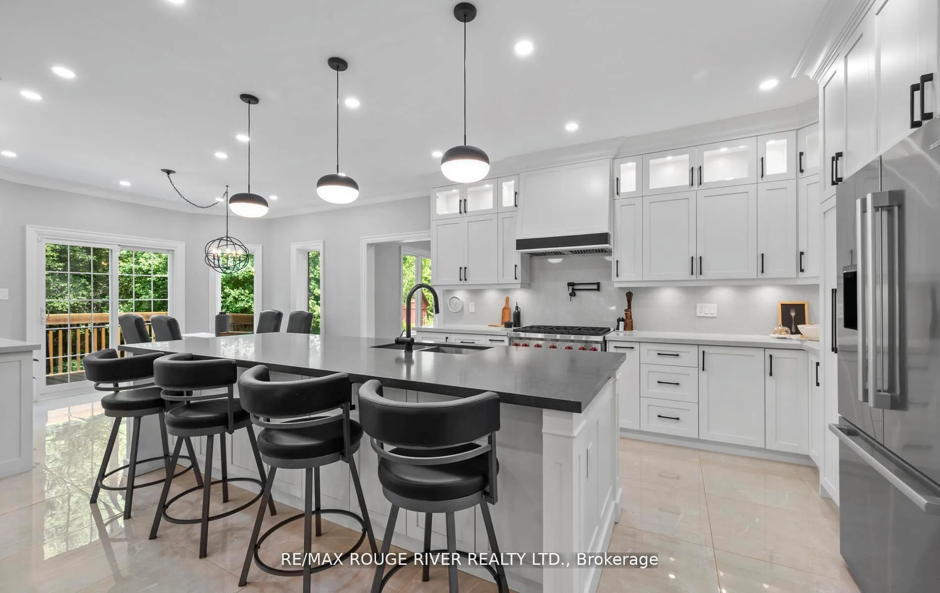 Photo 7 of 10 Kresia Lane, Clarington, Rural Clarington — HOMEH