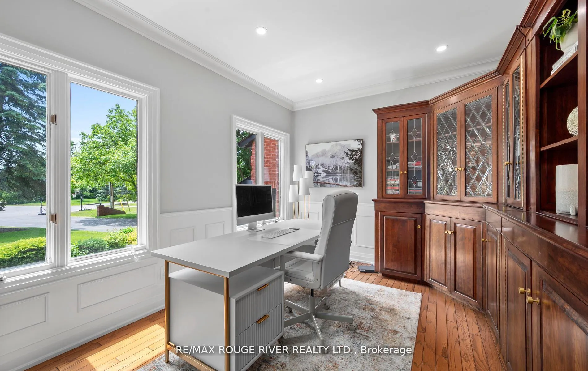 Photo 16 of 10 Kresia Lane, Clarington, Rural Clarington — HOMEH