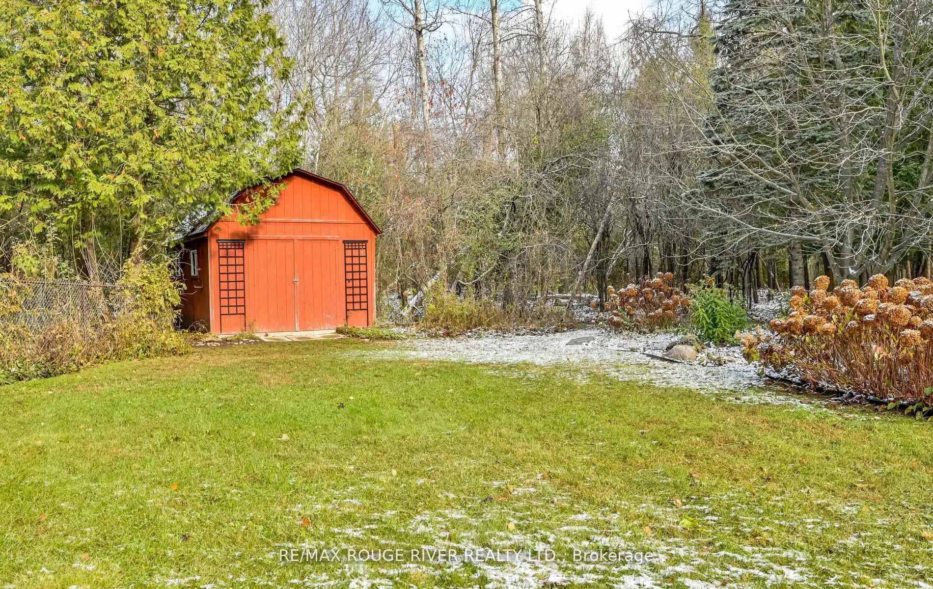 Photo 38 of 10 Kresia Lane, Clarington, Rural Clarington — HOMEH