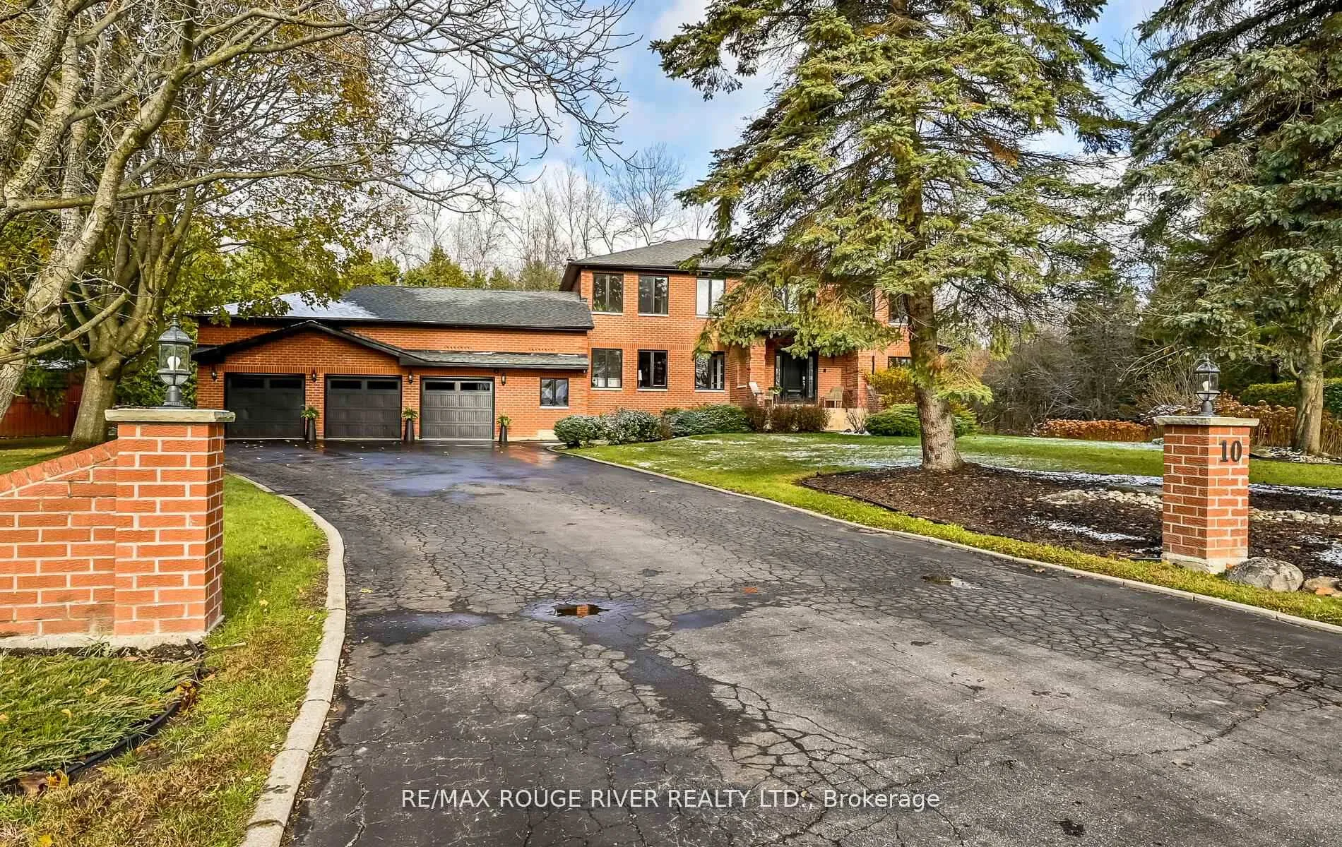 Photo 43 of 10 Kresia Lane, Clarington, Rural Clarington — HOMEH