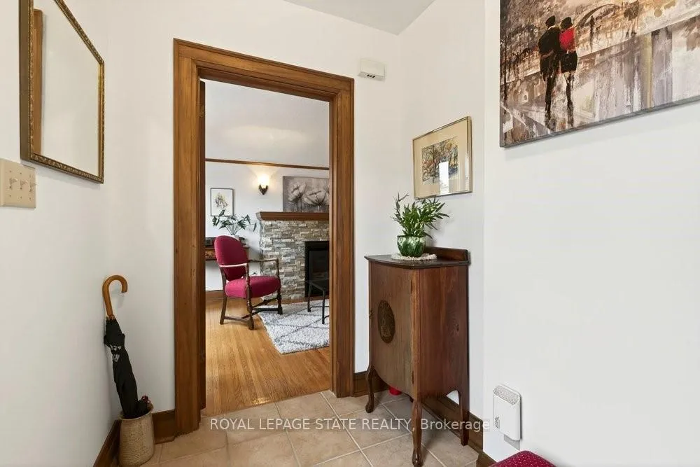 Photo 5 of 40 Roanoke Road, Hamilton, Westdale — HOMEH