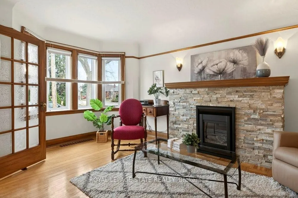 Photo 8 of 40 Roanoke Road, Hamilton, Westdale — HOMEH