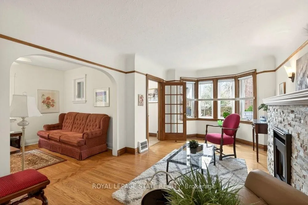 Photo 10 of 40 Roanoke Road, Hamilton, Westdale — HOMEH