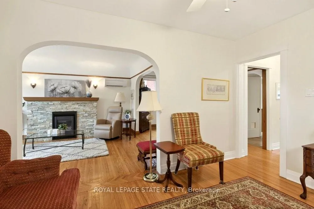Photo 14 of 40 Roanoke Road, Hamilton, Westdale — HOMEH