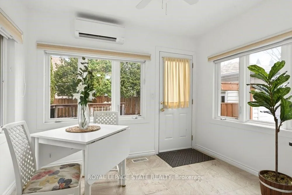 Photo 26 of 40 Roanoke Road, Hamilton, Westdale — HOMEH