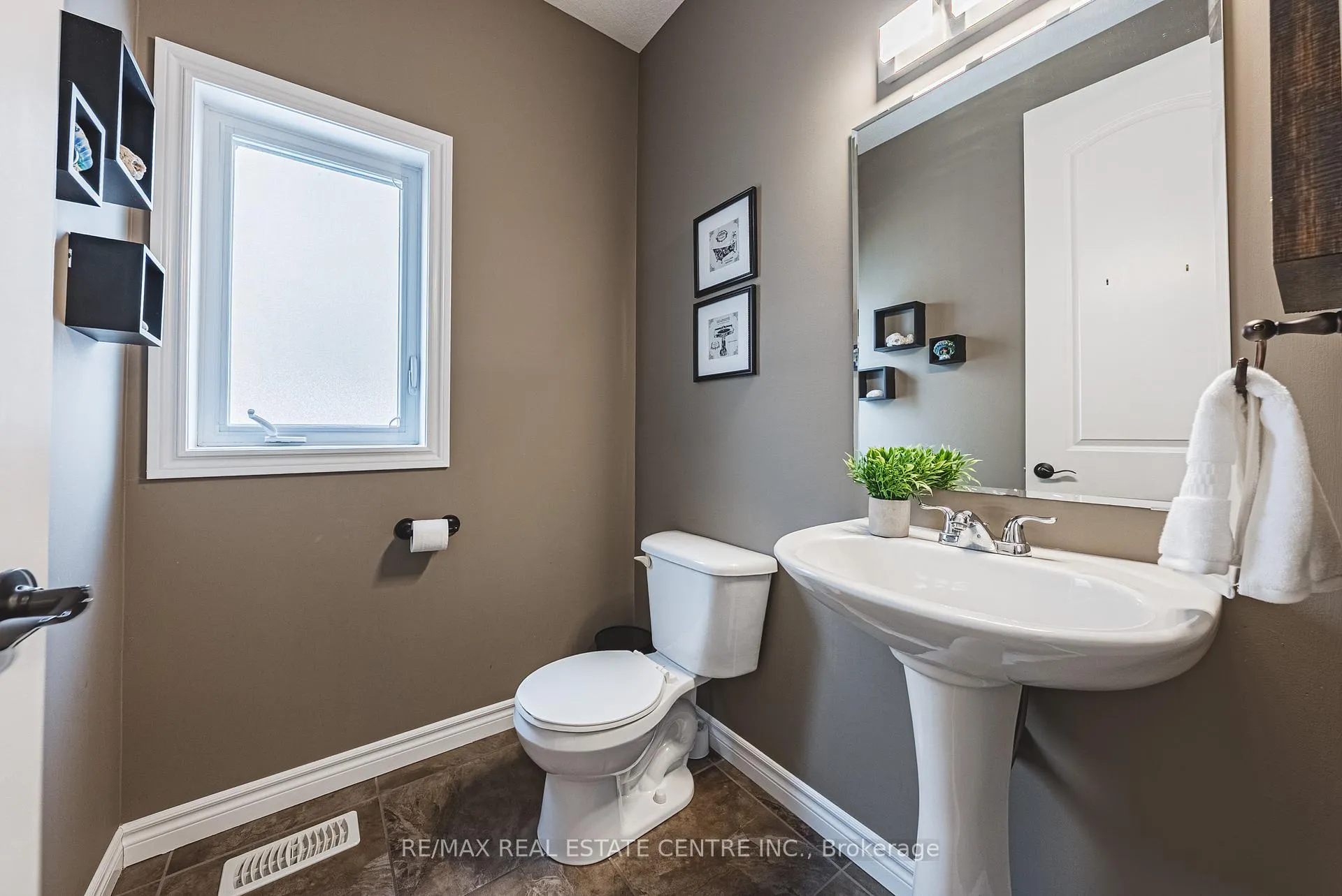 Photo 5 of 60 Cox Street, Cambridge, Blair Road — HOMEH
