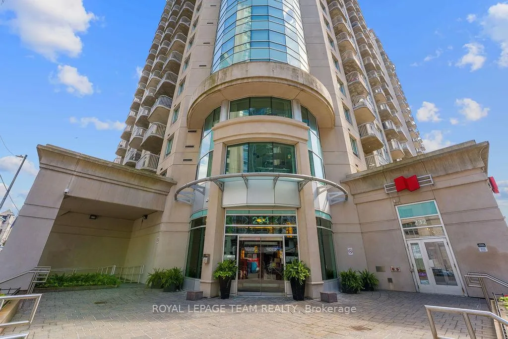 Front of Unit 509, 234 Rideau Street