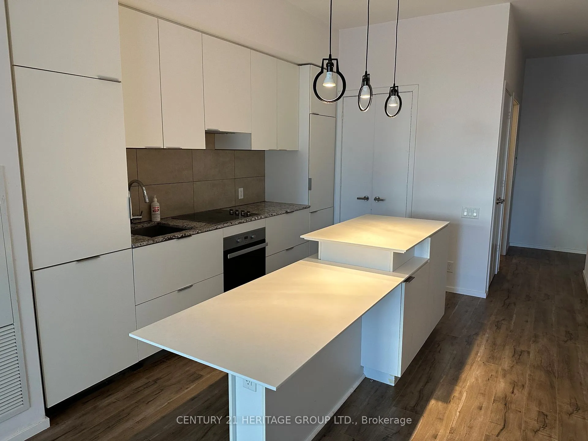 Photo 2 of Unit 324, 5 St Joseph Street, Toronto, Bay Street Corridor — HOMEH