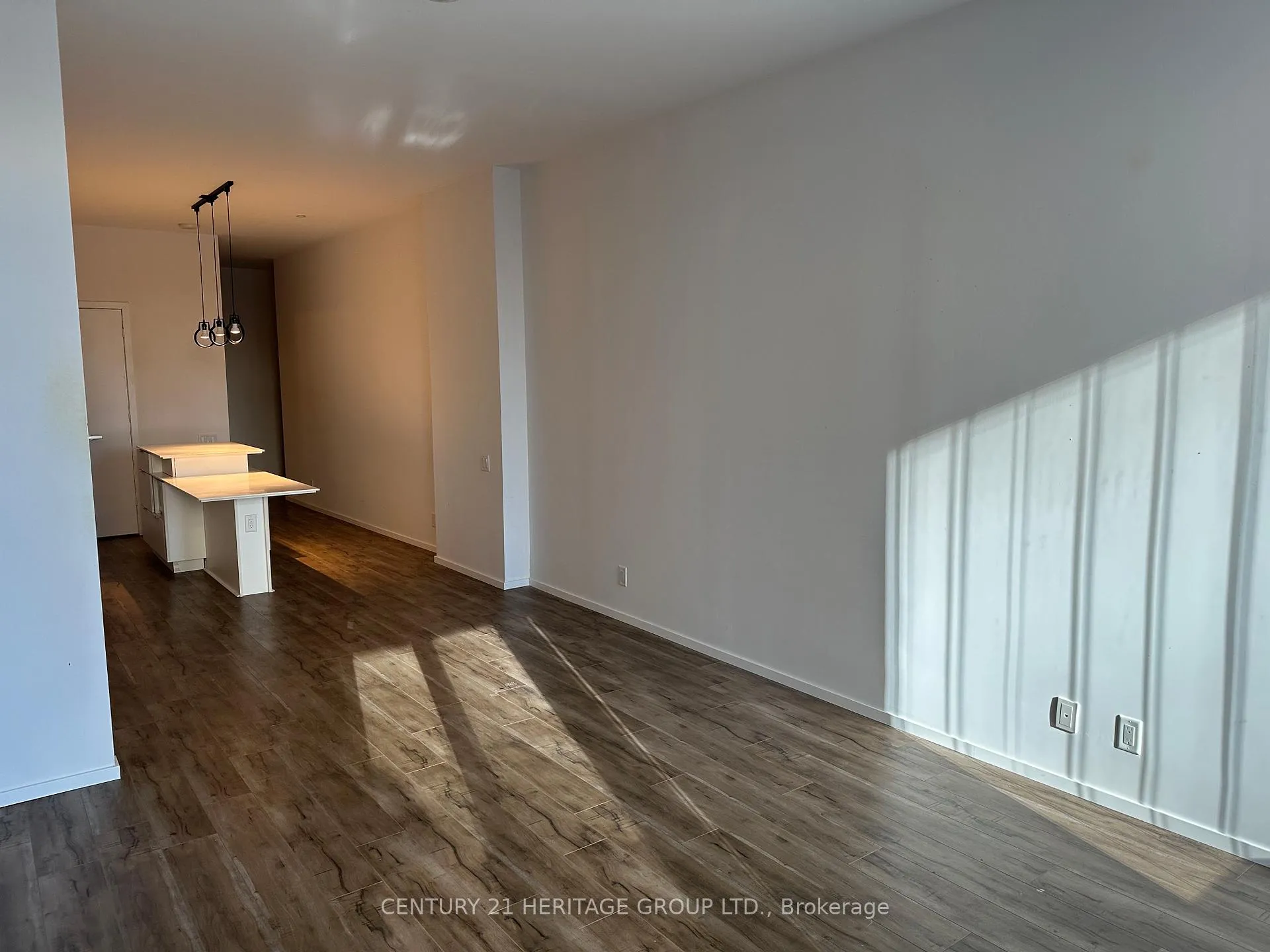 Photo 4 of Unit 324, 5 St Joseph Street, Toronto, Bay Street Corridor — HOMEH