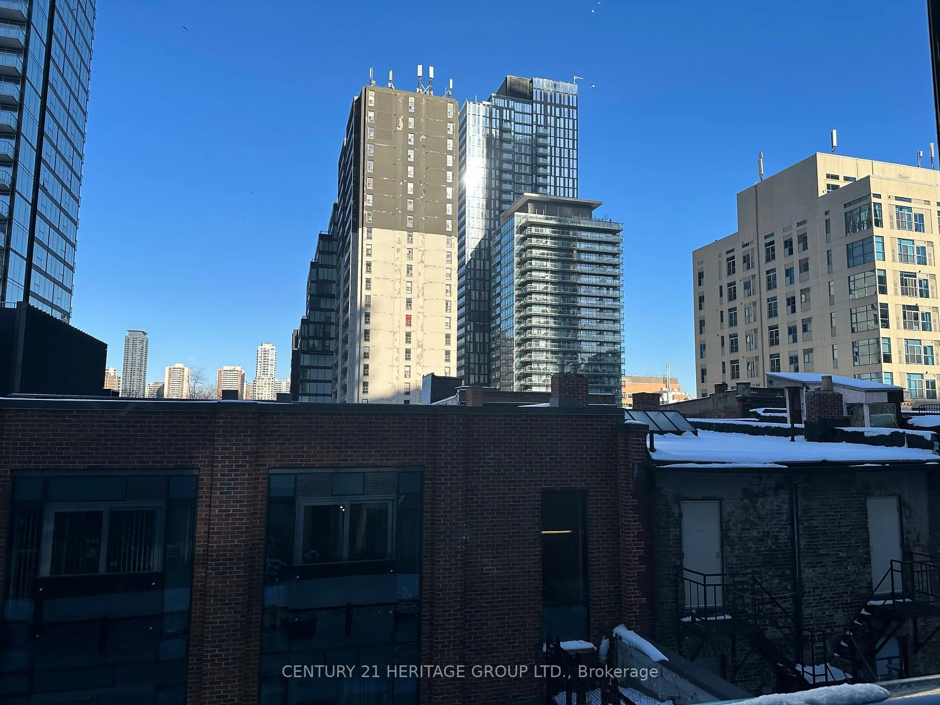 Photo 5 of Unit 324, 5 St Joseph Street, Toronto, Bay Street Corridor — HOMEH