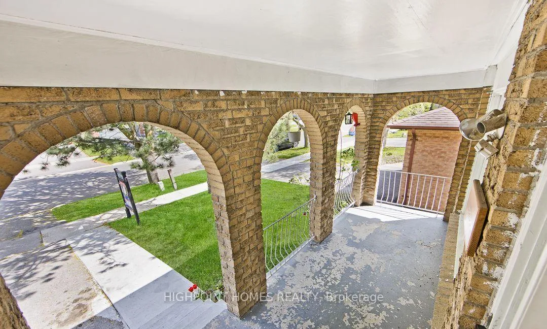 Photo 3 of 1870 Rosefield Road, Pickering, Liverpool — HOMEH