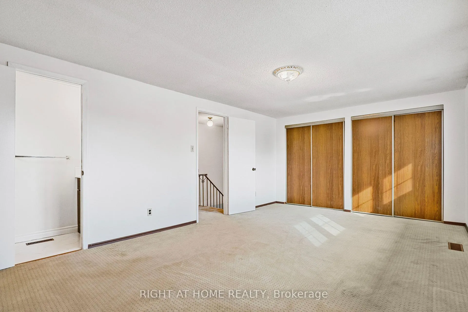 Photo 20 of 50 Fullerton Crescent, Markham, Milliken Mills West — HOMEH