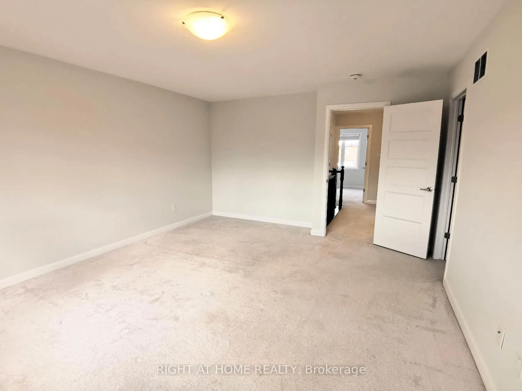 Photo 13 of 90 Natare Place E, Ottawa, Kanata - Kanata Lakes/Heritage Hills — HOMEH