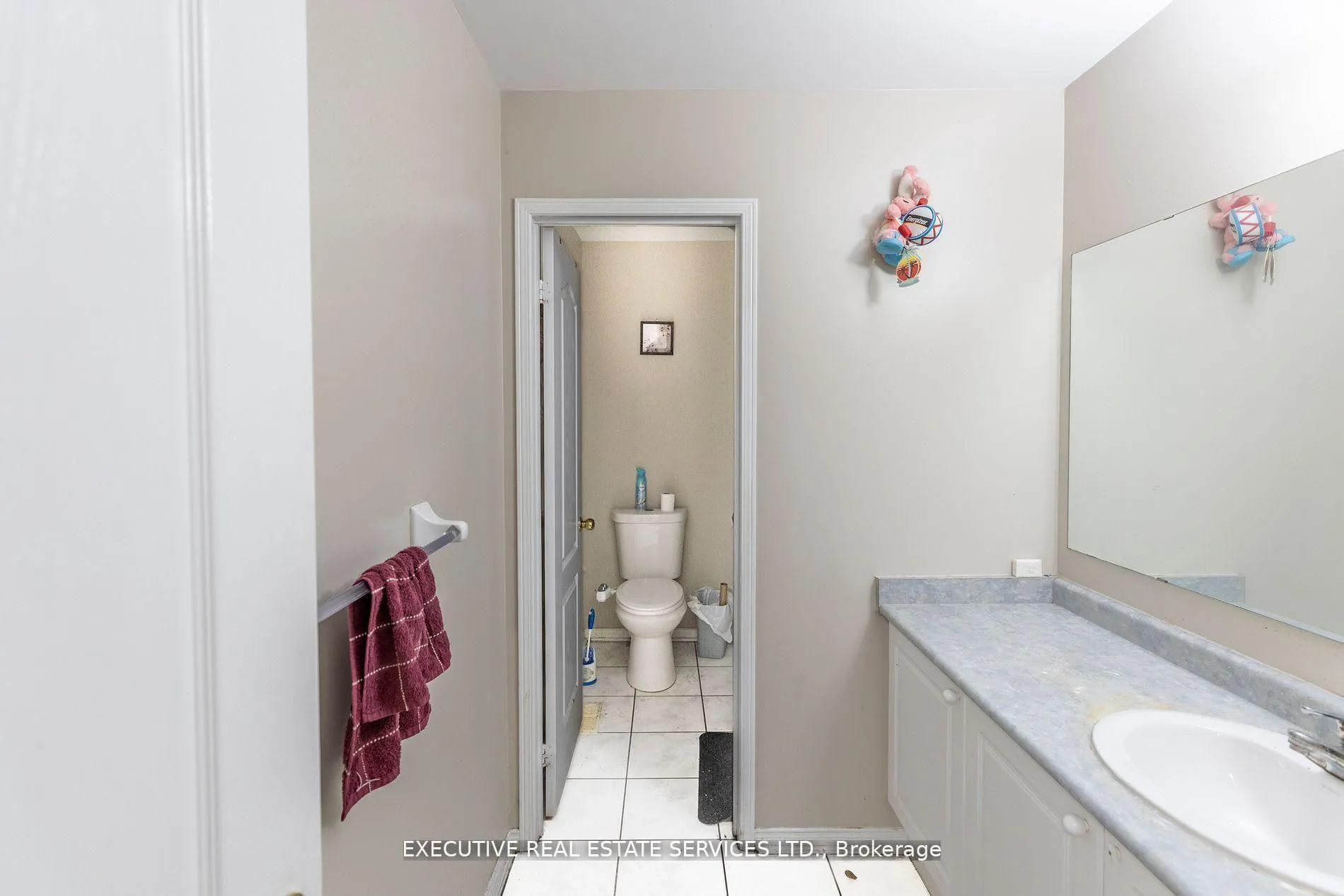 Photo 15 of 16 Sandway Drive, Brampton, Fletcher's Meadow — HOMEH