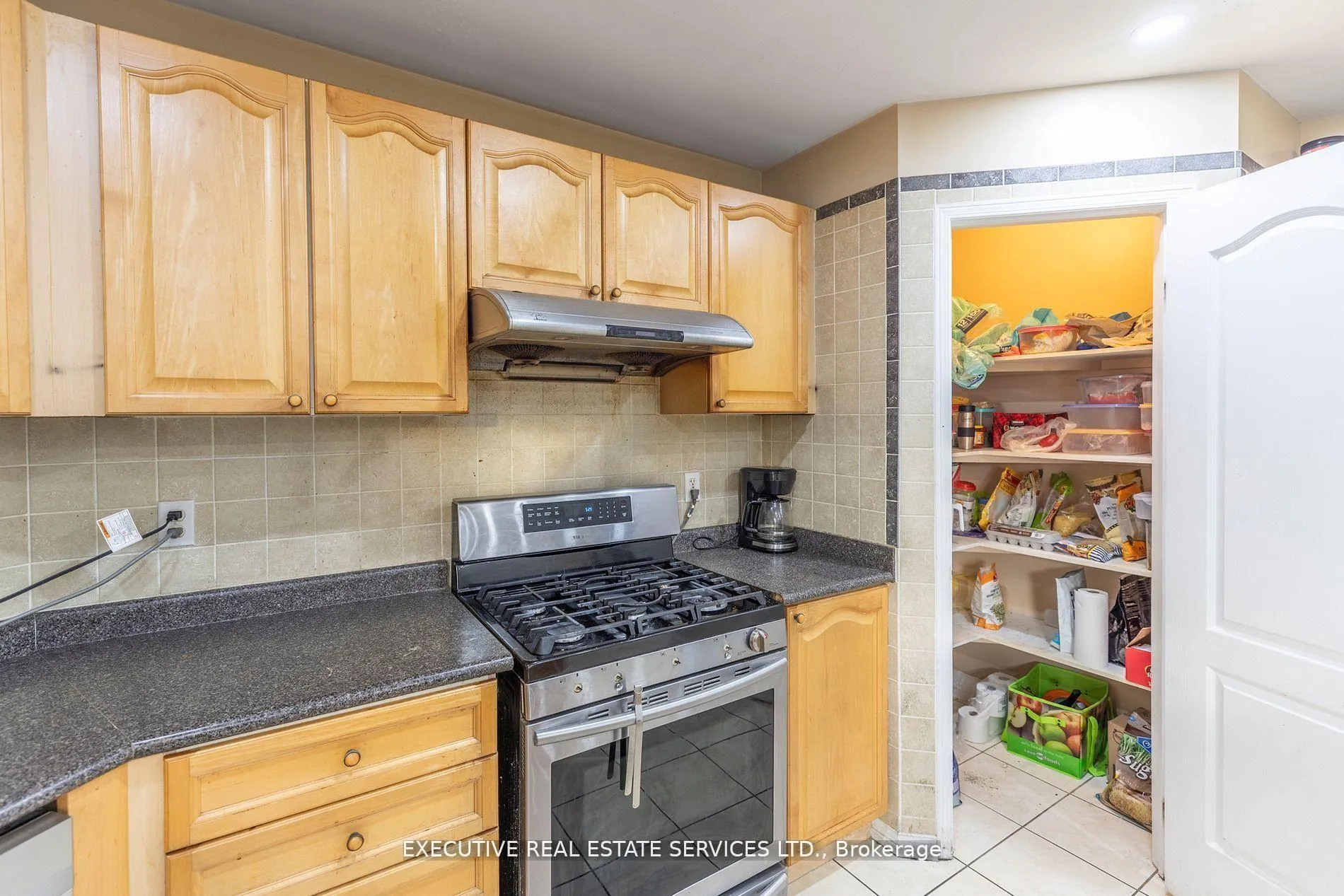 Photo 16 of 16 Sandway Drive, Brampton, Fletcher's Meadow — HOMEH