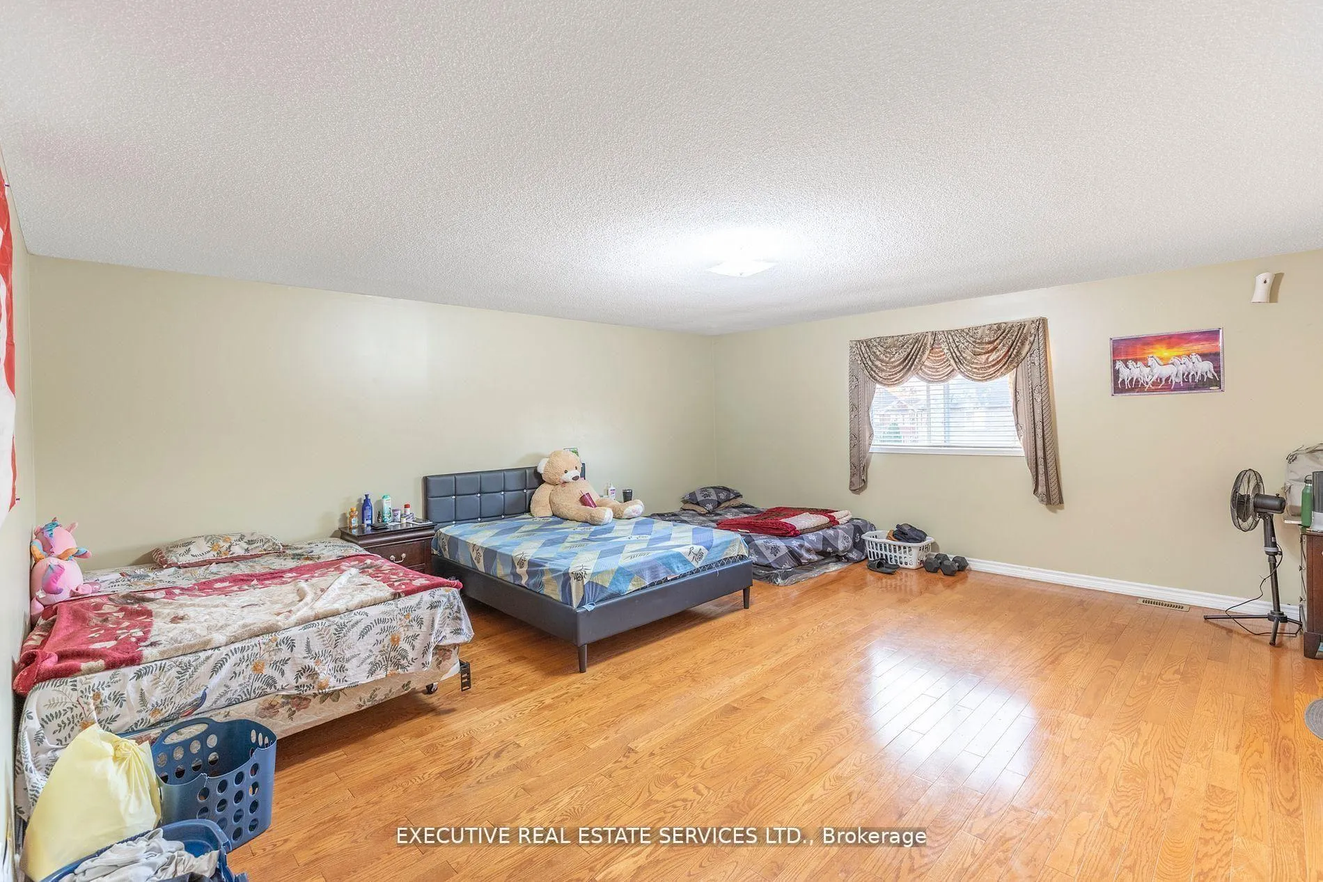 Photo 20 of 16 Sandway Drive, Brampton, Fletcher's Meadow — HOMEH