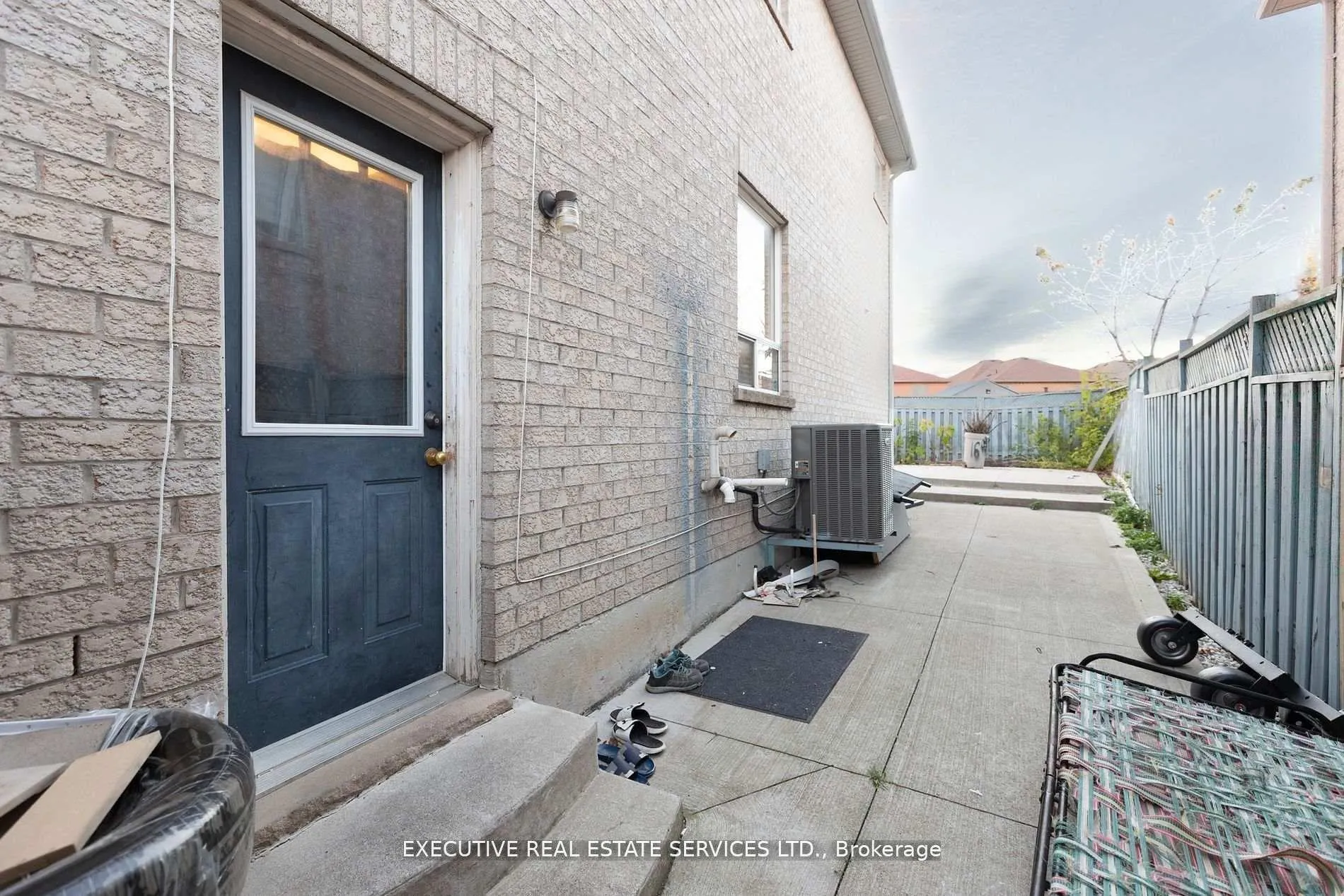 Photo 25 of 16 Sandway Drive, Brampton, Fletcher's Meadow — HOMEH