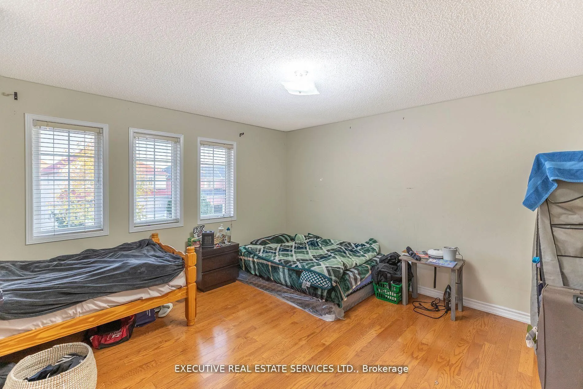Photo 33 of 16 Sandway Drive, Brampton, Fletcher's Meadow — HOMEH