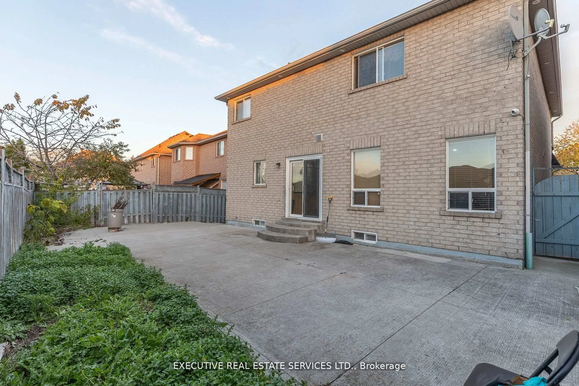 Photo 47 of 16 Sandway Drive, Brampton, Fletcher's Meadow — HOMEH