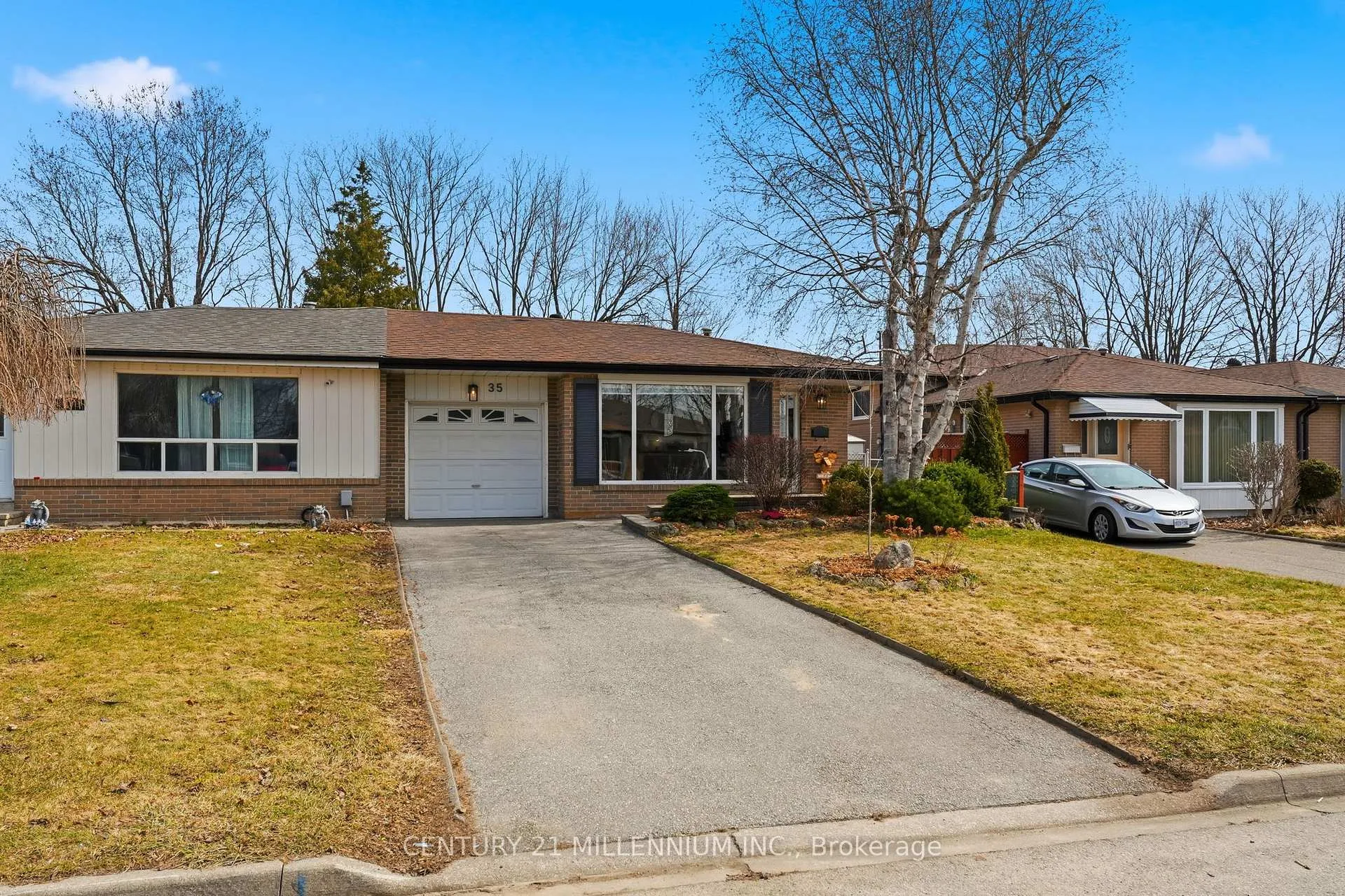Photo 2 of 35 Doncaster Drive, Brampton, Southgate — HOMEH