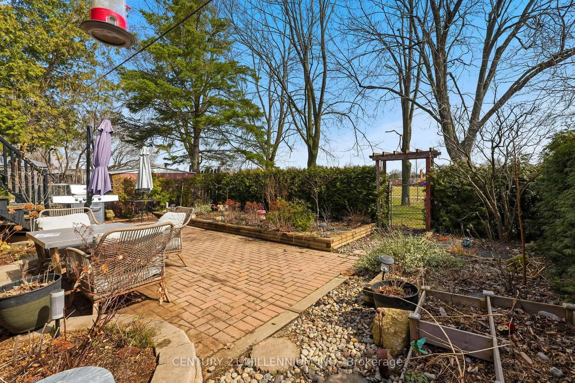 Photo 28 of 35 Doncaster Drive, Brampton, Southgate — HOMEH