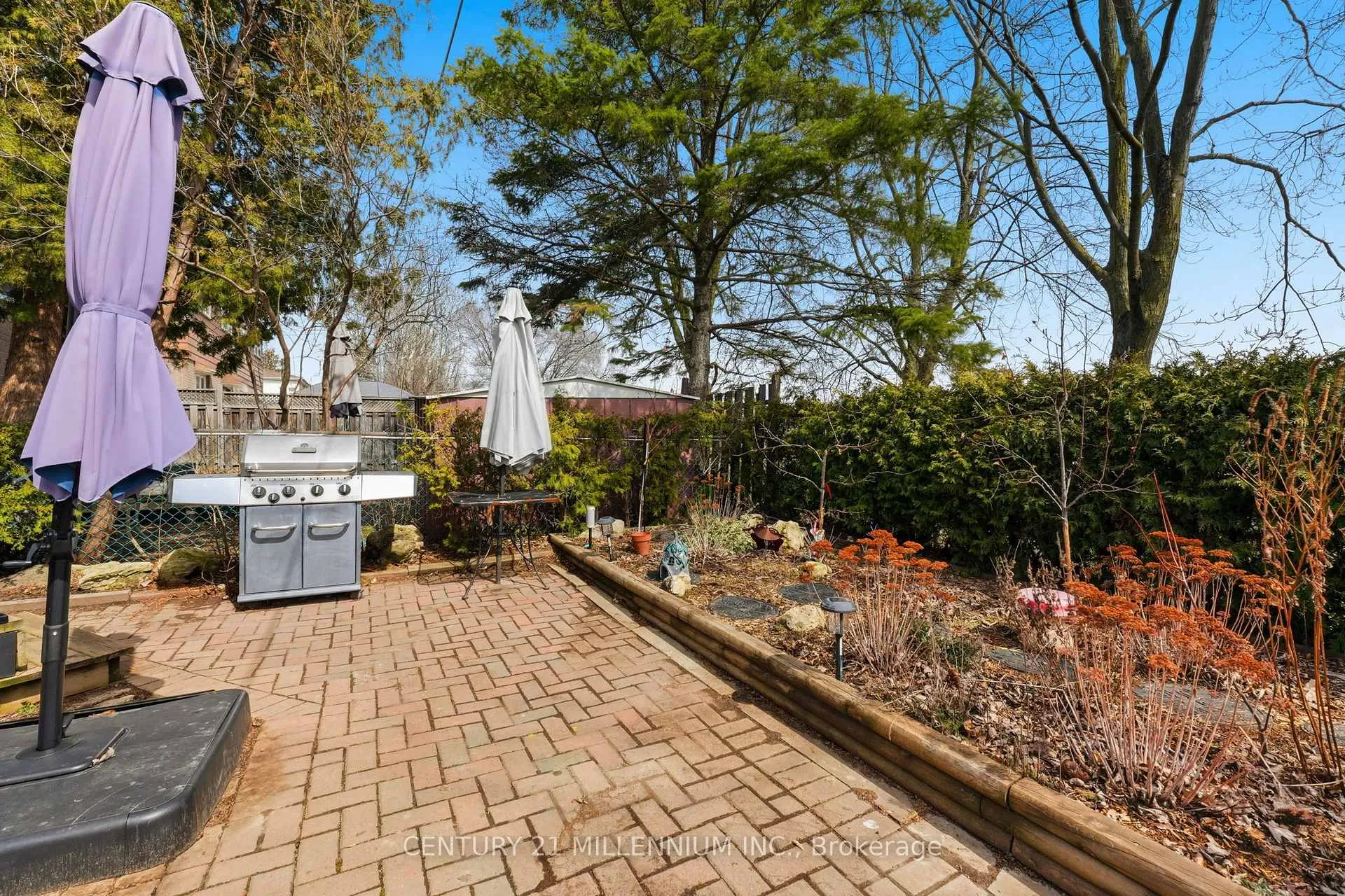 Photo 31 of 35 Doncaster Drive, Brampton, Southgate — HOMEH