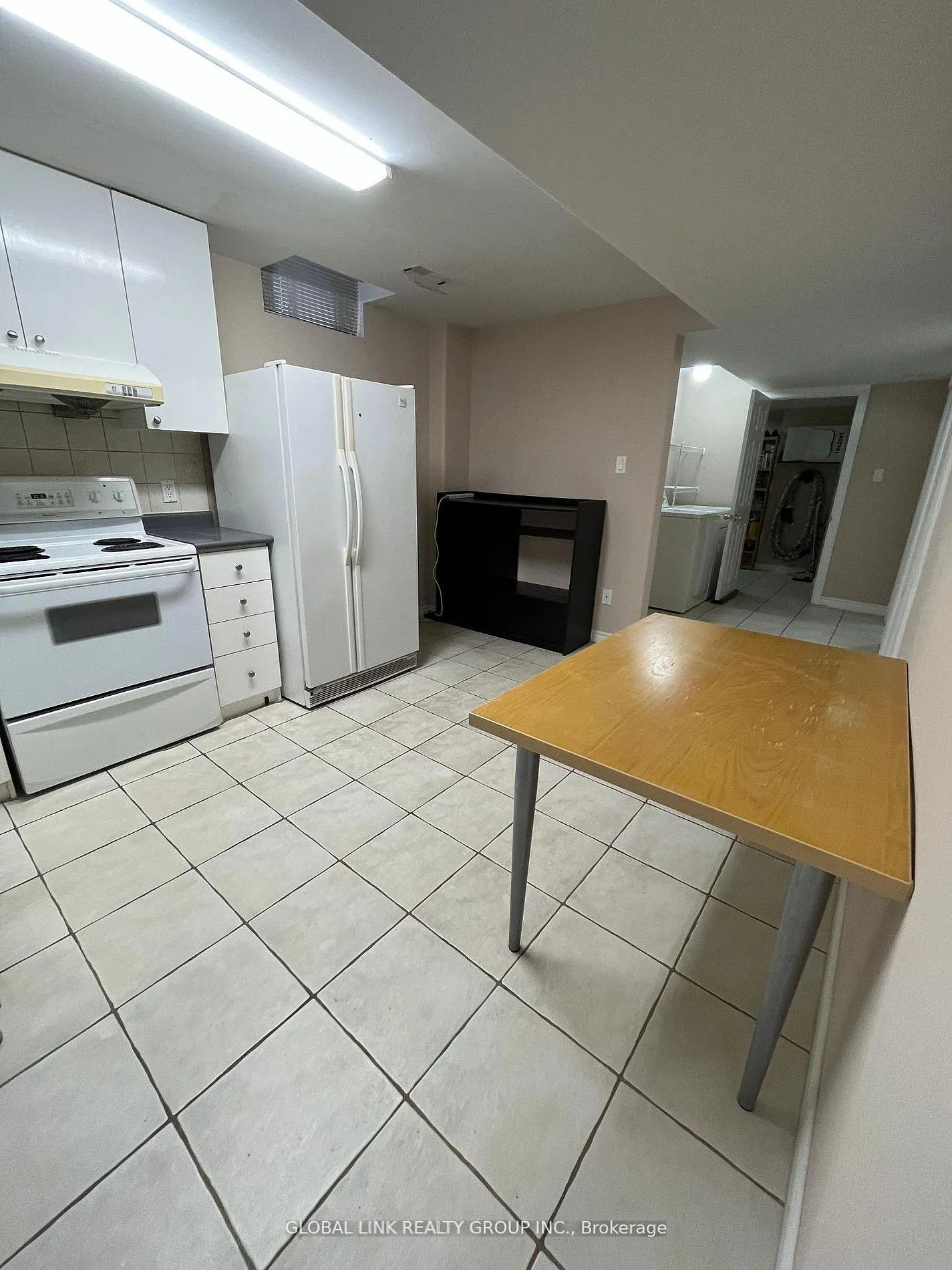 Photo 14 of Unit basement, 166 Valentina Drive, Markham, Village Green-South Unionville — HOMEH