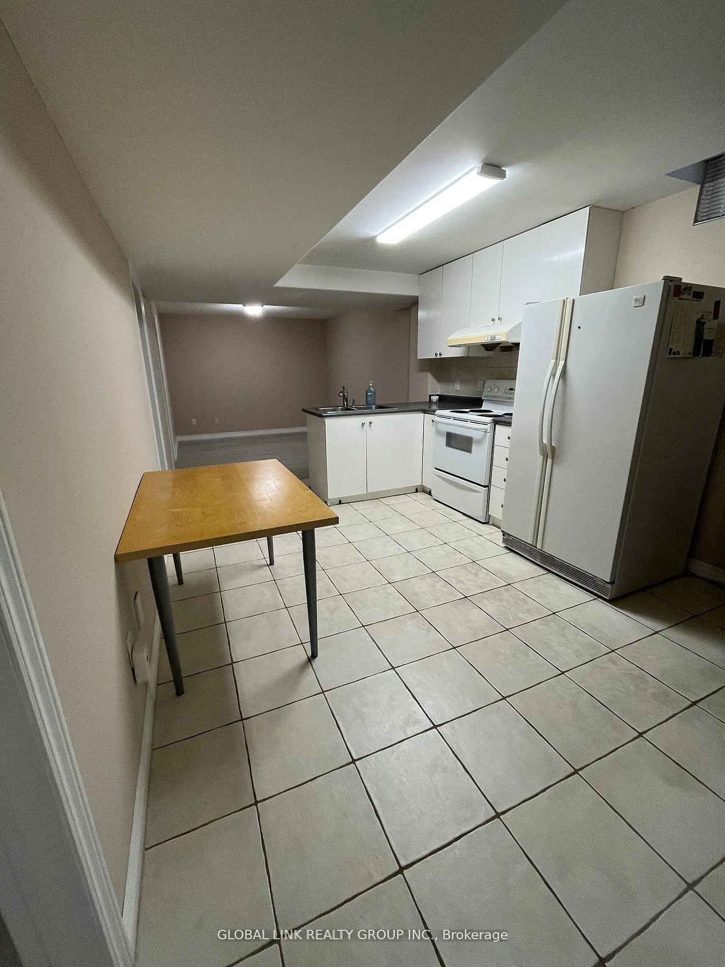 Photo 18 of Unit basement, 166 Valentina Drive, Markham, Village Green-South Unionville — HOMEH