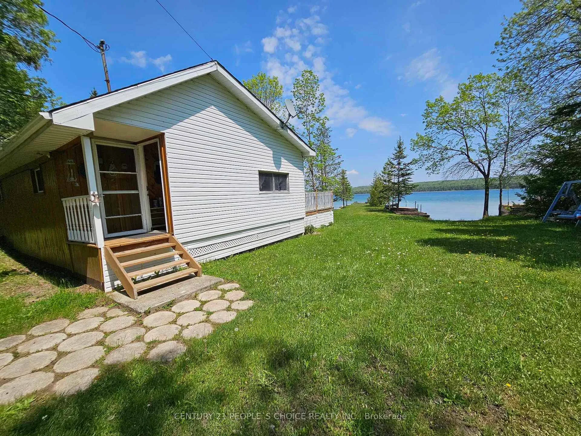 Photo of 123 Waterview Lane