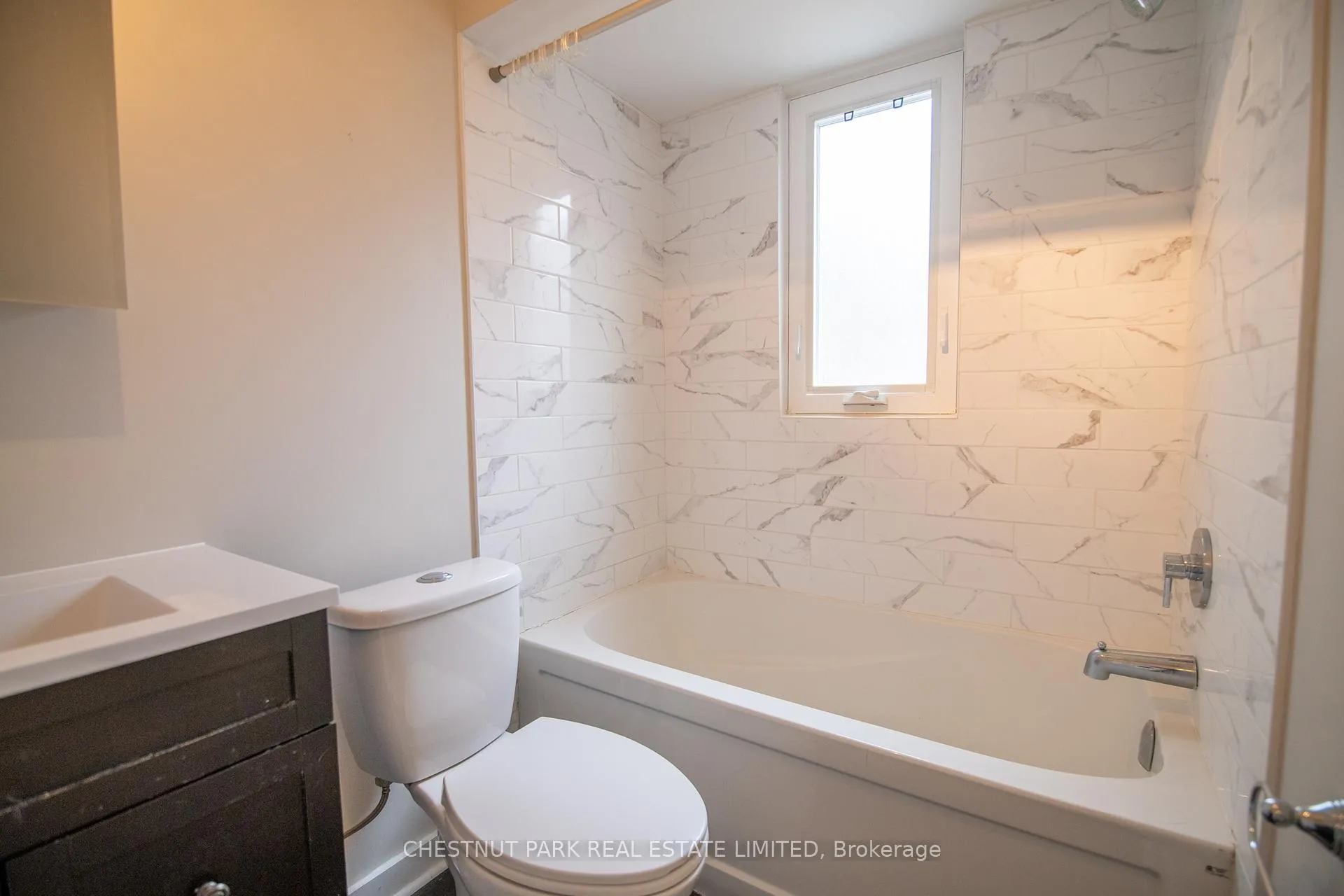 Photo 11 of 174 Gibbons Street, Oshawa, McLaughlin — HOMEH