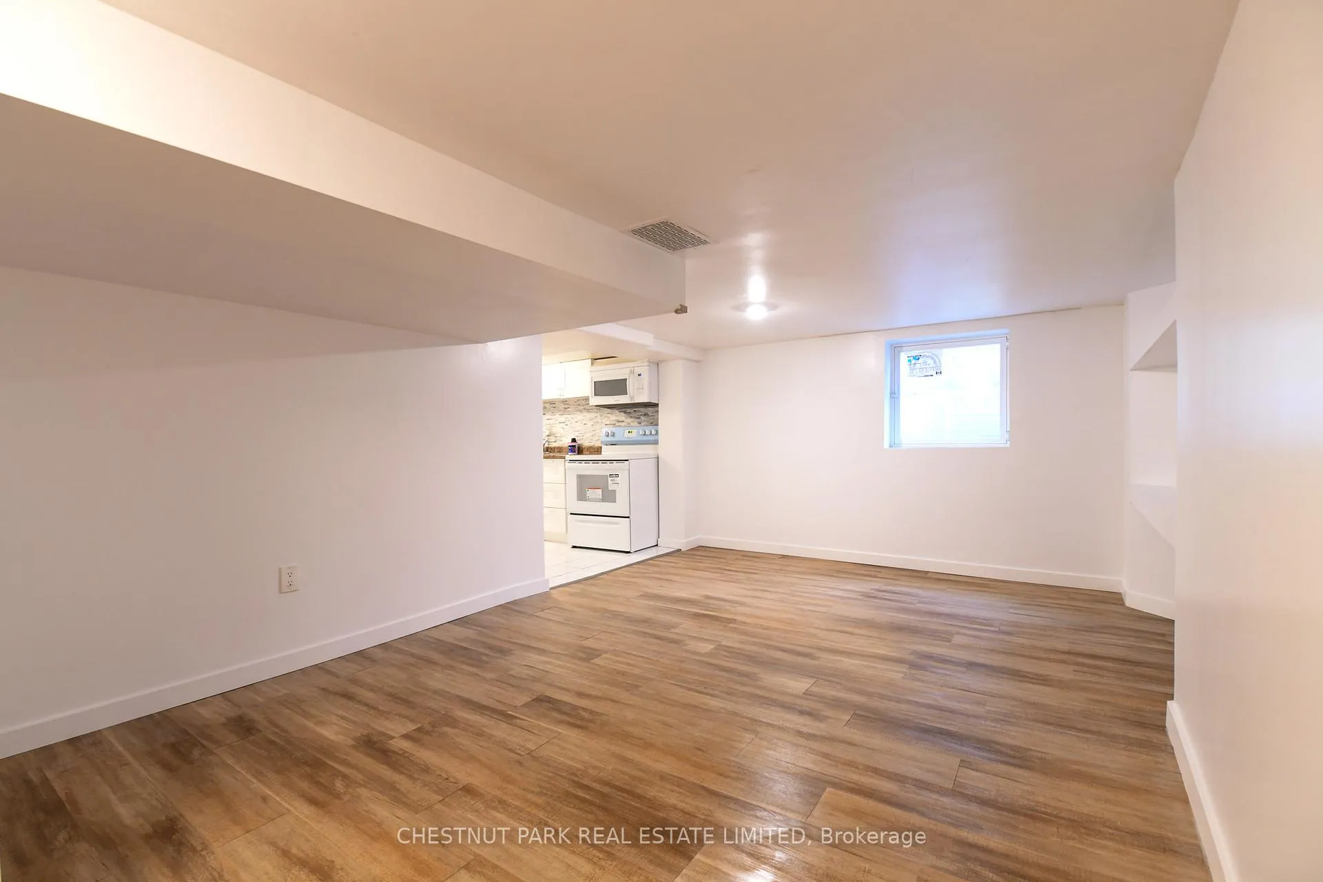 Photo 17 of 174 Gibbons Street, Oshawa, McLaughlin — HOMEH
