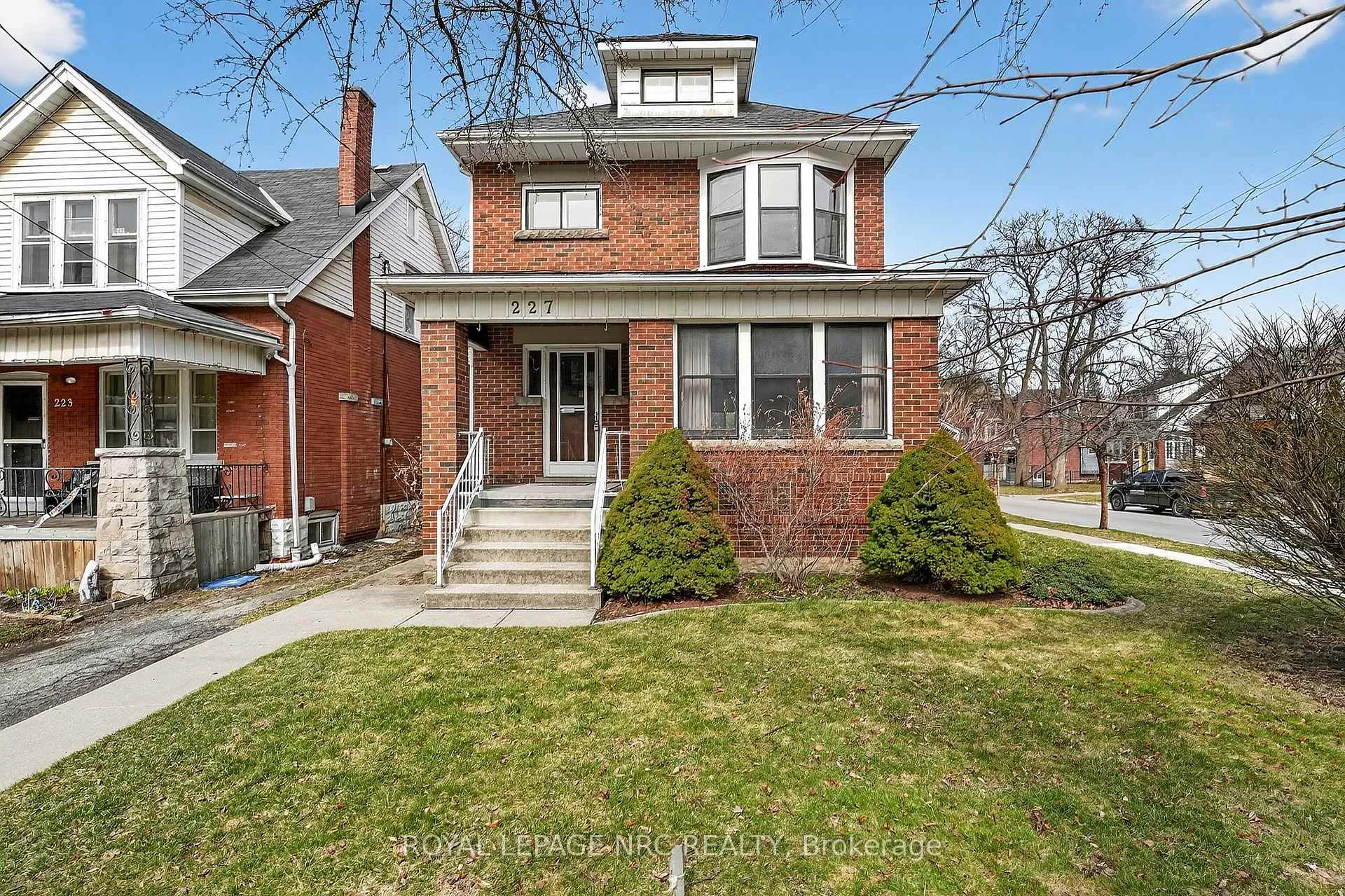 Photo 1 of 227 Cumberland Avenue, Hamilton, St. Clair — HOMEH