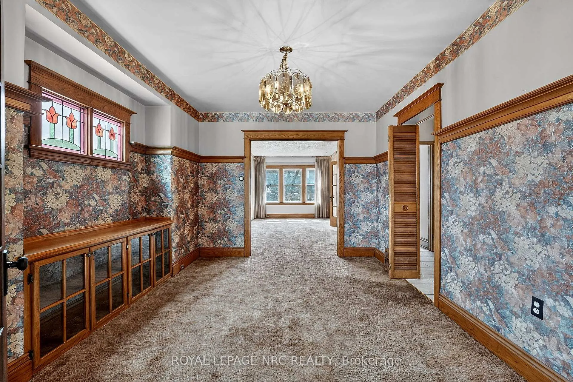 Photo 8 of 227 Cumberland Avenue, Hamilton, St. Clair — HOMEH