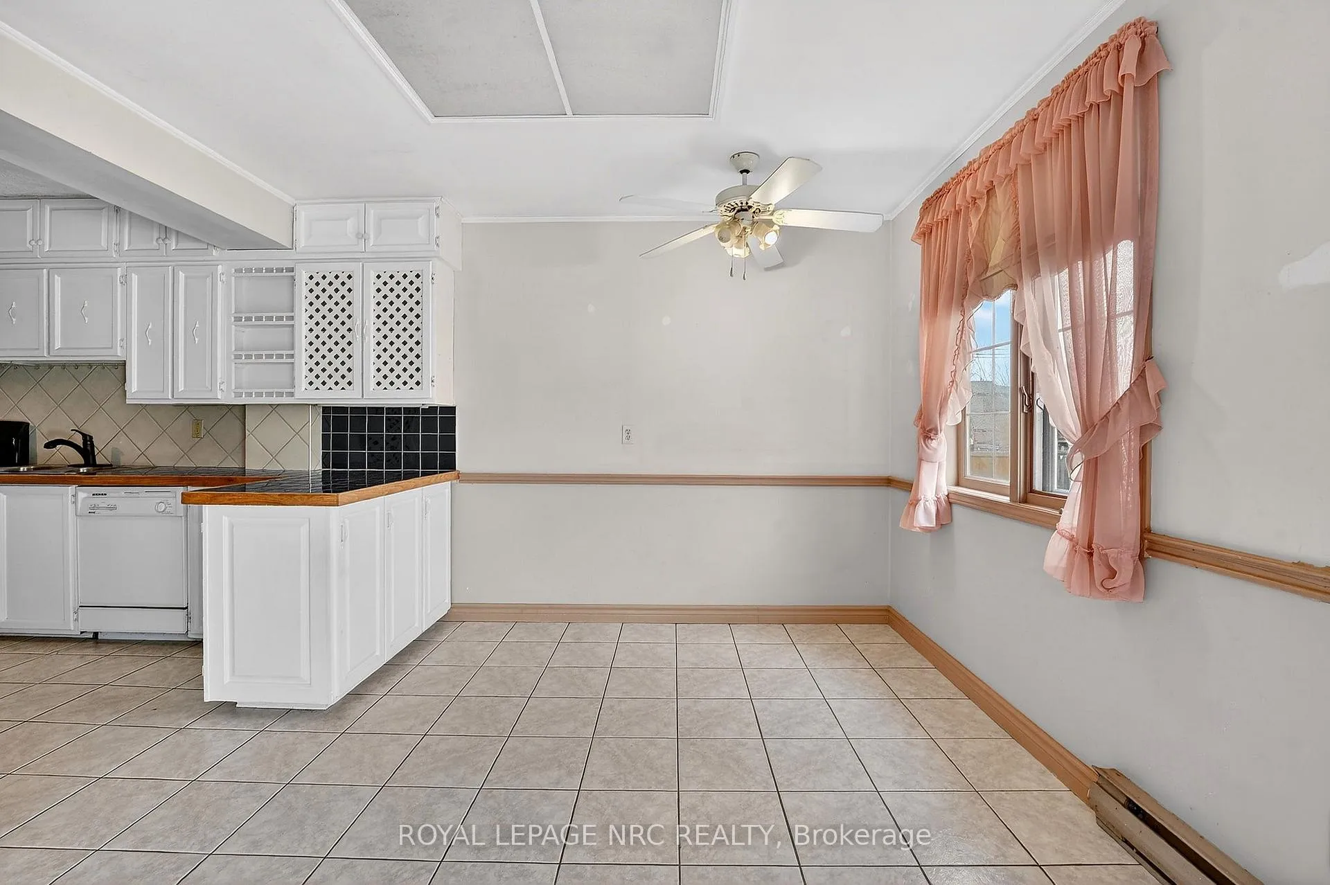 Photo 14 of 227 Cumberland Avenue, Hamilton, St. Clair — HOMEH
