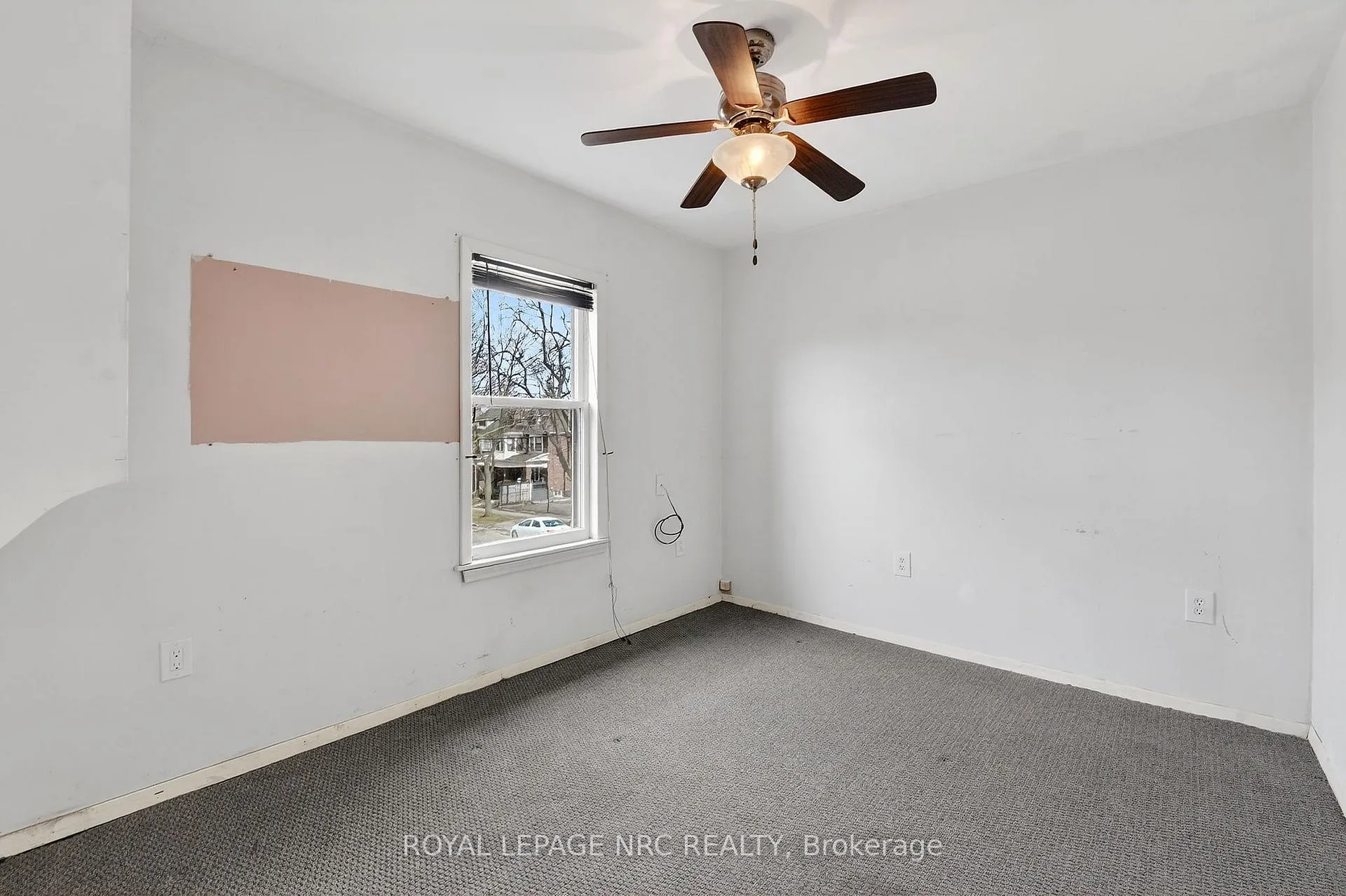 Photo 22 of 227 Cumberland Avenue, Hamilton, St. Clair — HOMEH